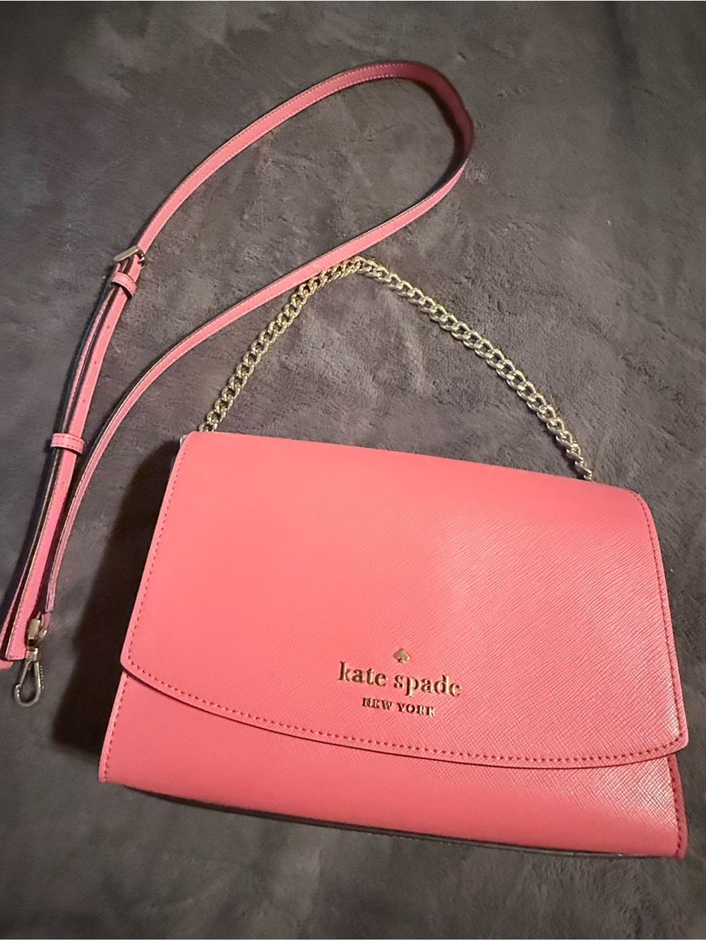 Kate Spade Coral Leather Crossbody/Clutch with Gold Chain - Picture 2 of 16